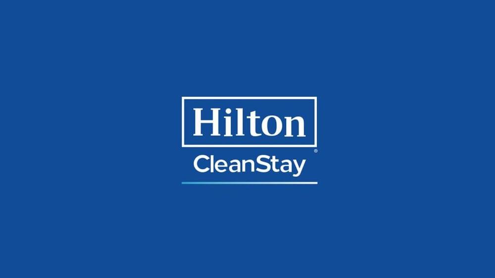 Hampton Inn Нюпорт Екстериор снимка